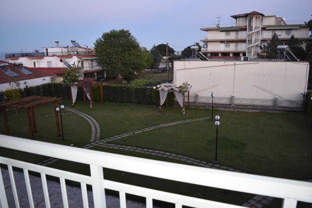 Pension Konstantinoupolis Bed and Breakfast Asprovalta Esterno foto